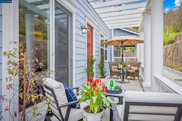 Orinda, CA 94563,6 Jack Tree Knl