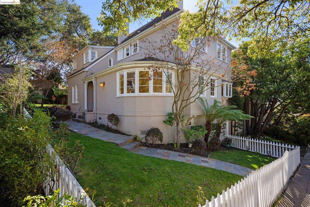 Piedmont, CA 94611,330 Ramona Avenue