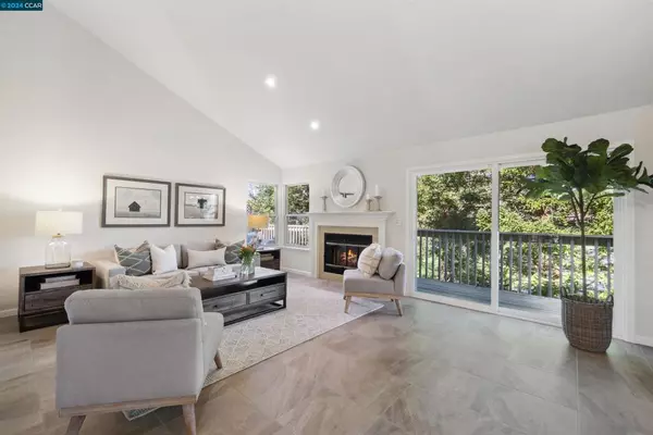 Moraga, CA 94556,17 Tamarisk