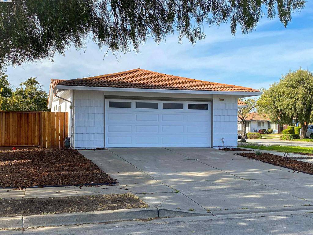 32829 Shaver Lake St, Fremont, CA 94555