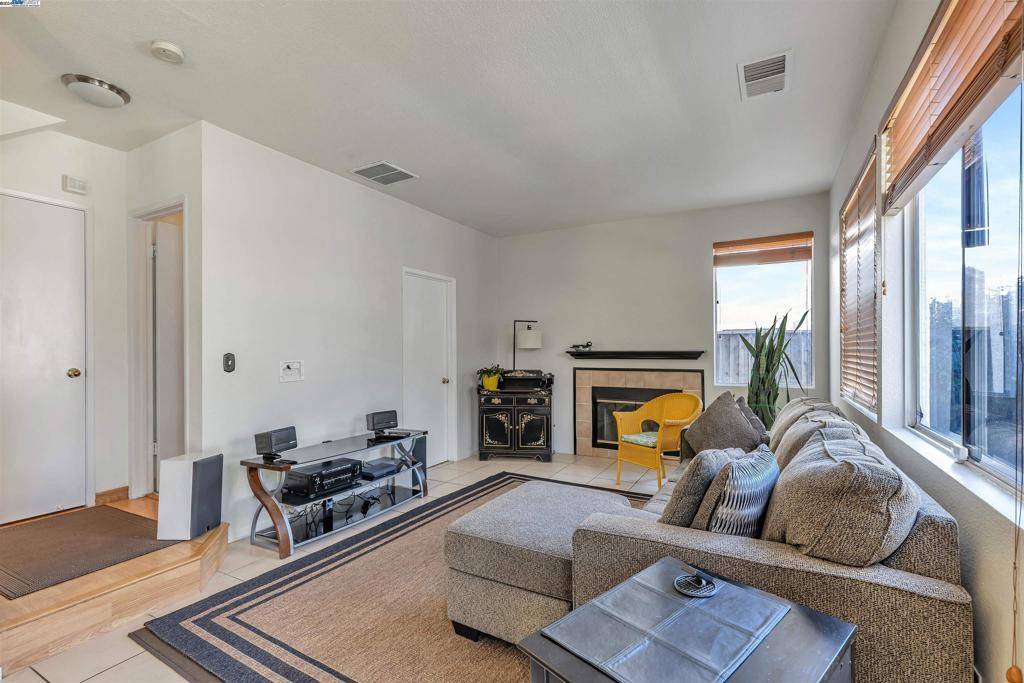 Antioch, CA 94531,5220 Primrose Ct