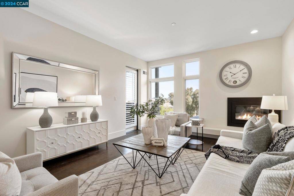 Burlingame, CA 94010,1838 Ogden Dr #313