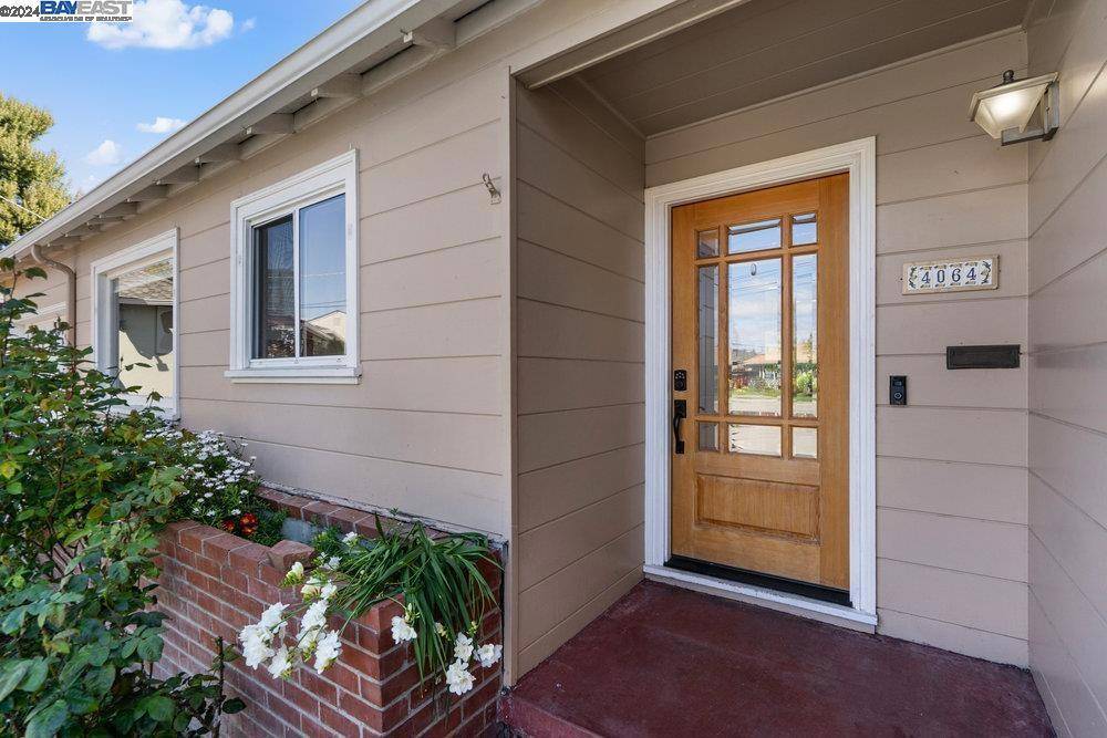 Castro Valley, CA 94546,4064 Stevens St
