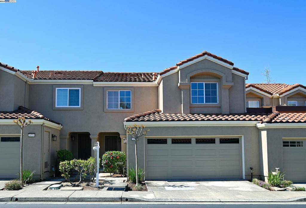 Castro Valley, CA 94552,20523 Summerglen Pl