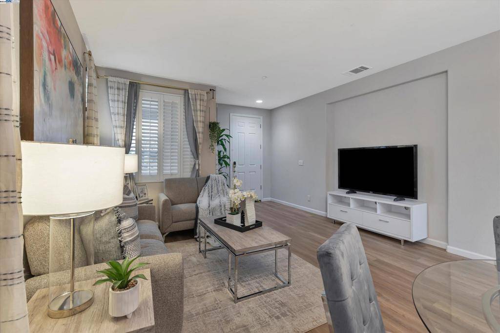 Union City, CA 94587,34529 Mahogany Ln