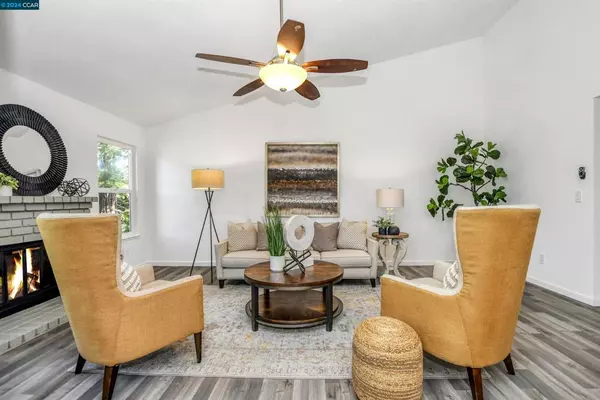 Pleasant Hill, CA 94523,467 Camelback Rd