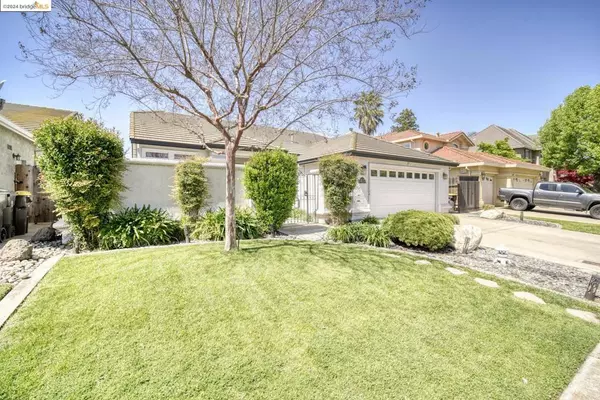 Stockton, CA 95219,9839 Deep Water Ln