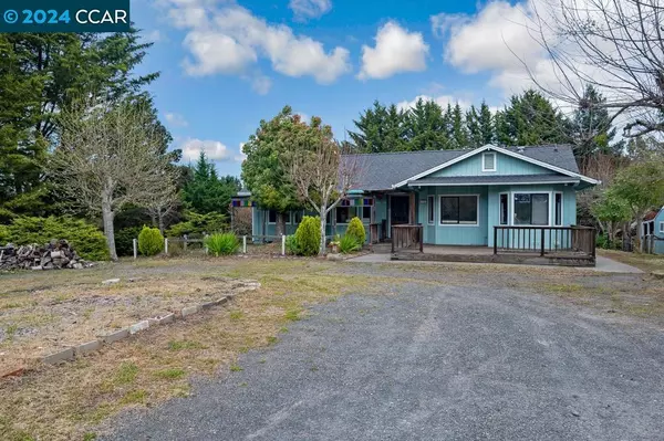 5900 Guerneville Rd, Sebastopol, CA 95472