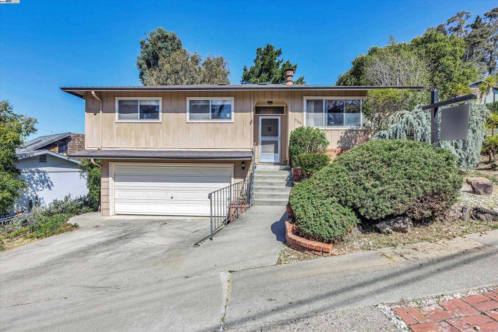 5308 Camino Alta Mira, Castro Valley, CA 94546