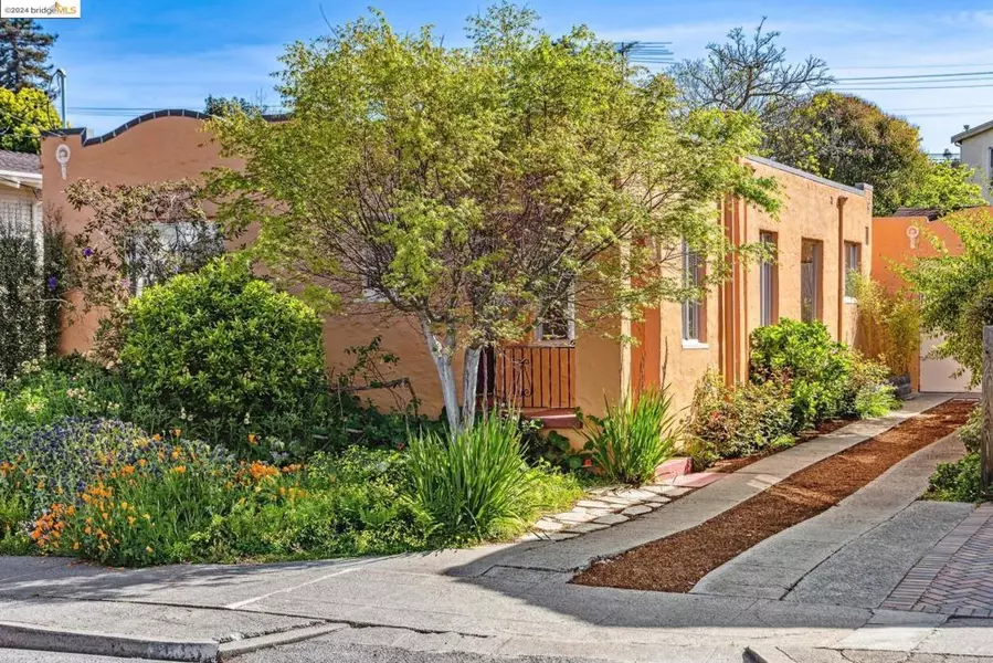 533 Kains Ave, Albany, CA 94706