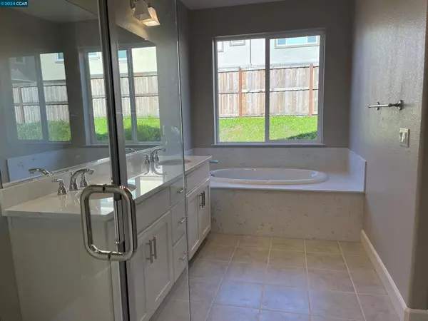 Fairfield, CA 94534,5256 Valerian Dr