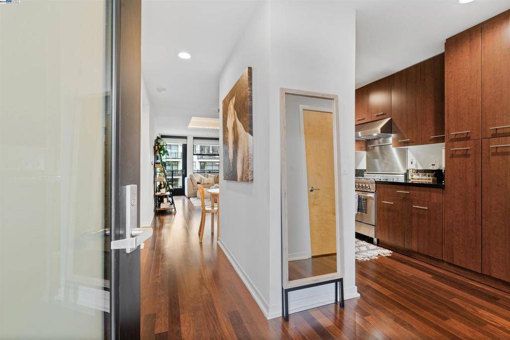 San Francisco, CA 94107,875 Indiana St #326