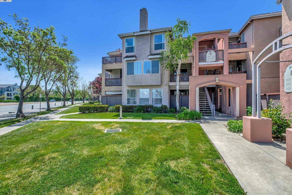 3695 Stevenson Blvd #211, Fremont, CA 94538
