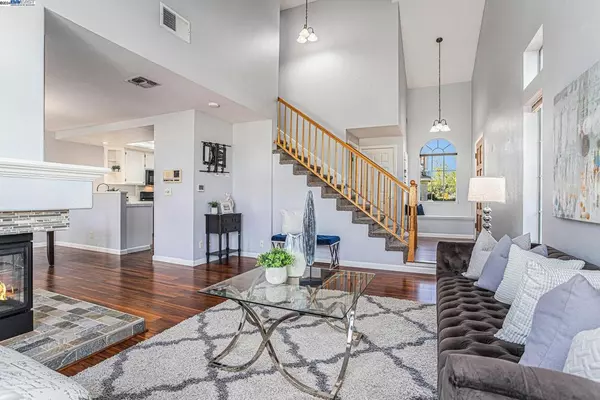 San Ramon, CA 94582,305 BELLFLOWER DR