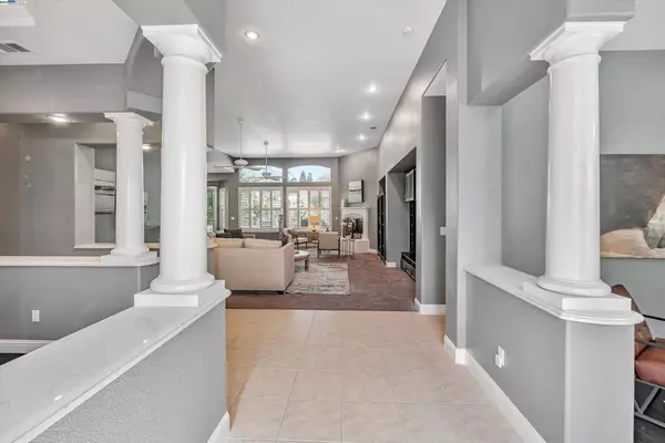 Manteca, CA 95336,986 Pestana Ave