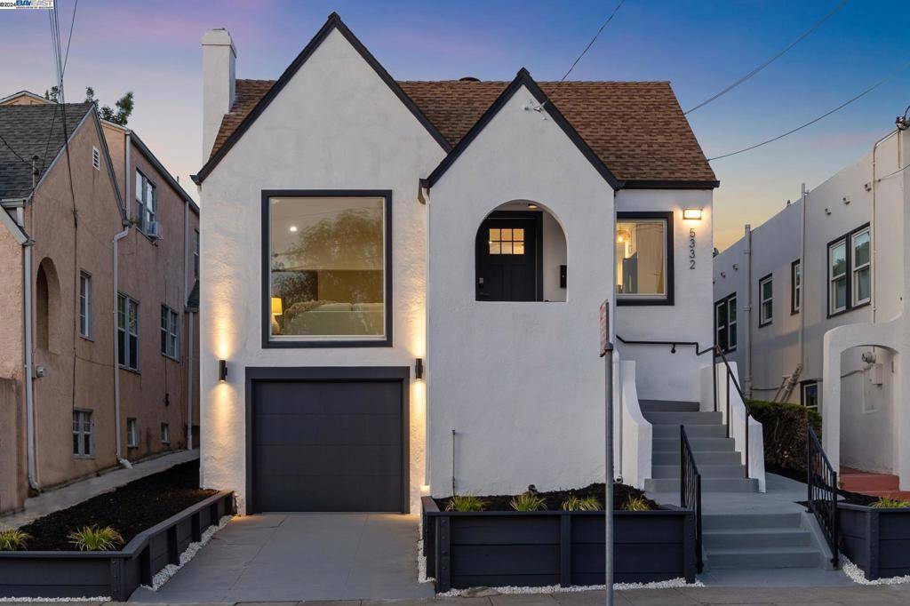 5332 Walnut St, Oakland, CA 94619