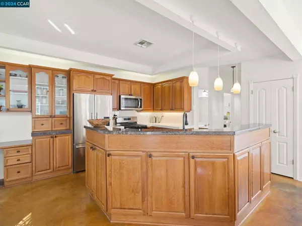 Clayton, CA 94517,242 Stranahan Cir