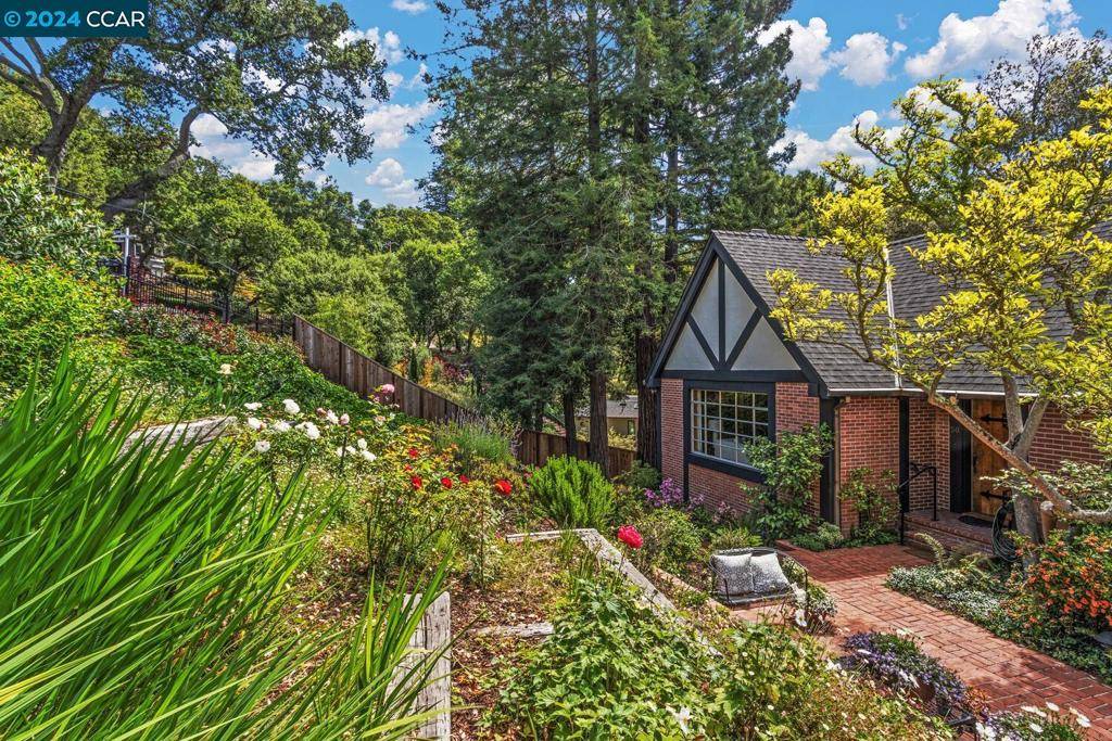 Orinda, CA 94563,50 La Campana