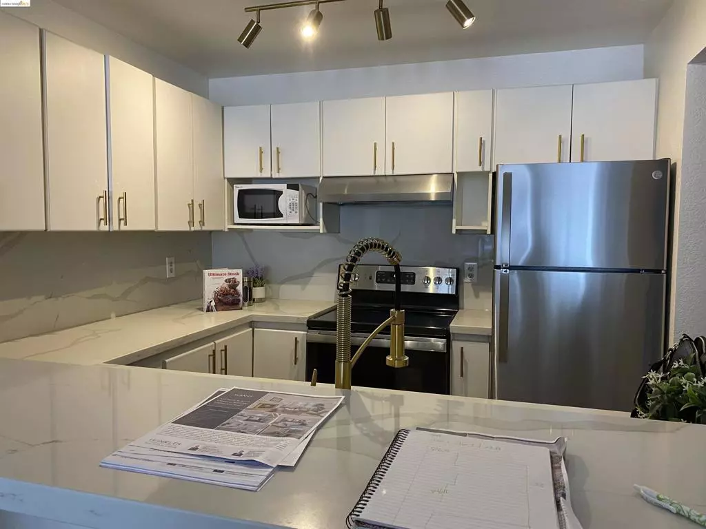 Albany, CA 94706,535 Pierce St #1114