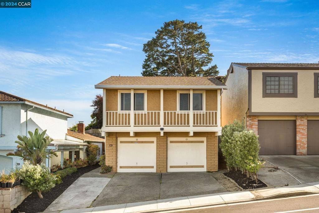 884 Gellert Blvd, Daly City, CA 94015