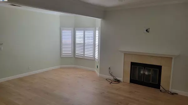 Newark, CA 94560,39610 Potrero Dr.