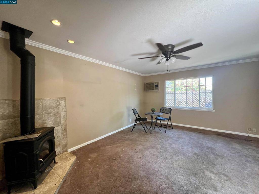 Concord, CA 94520,2101 Solano Way