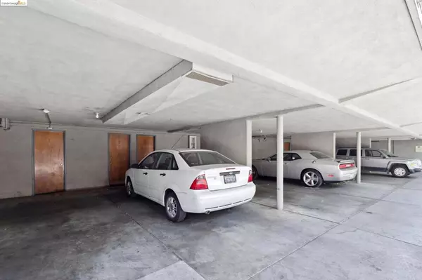 Berkeley, CA 94709,1610 Milvia St