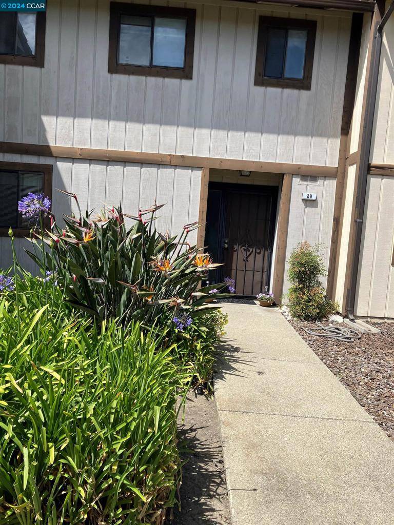 2600 Giant Rd. #29, San Pablo, CA 94806-2802