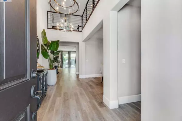 Tracy, CA 95377-8467,2373 Omega Court