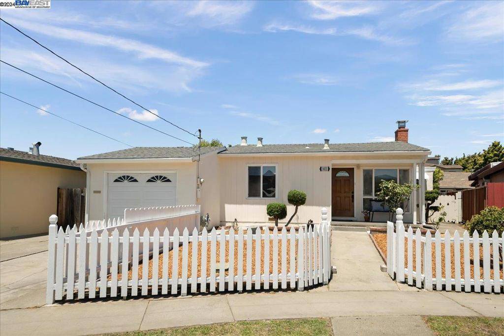 3822 Vincent Ct, Castro Valley, CA 94546