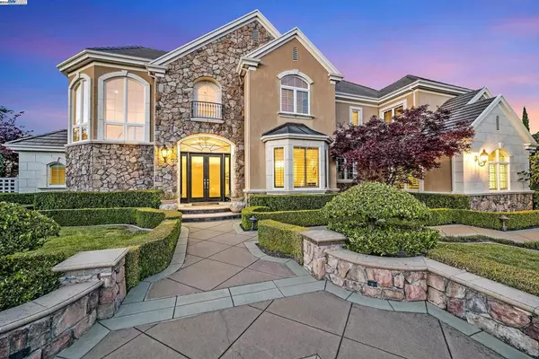 Alamo, CA 94507,152 Alamo Springs Dr