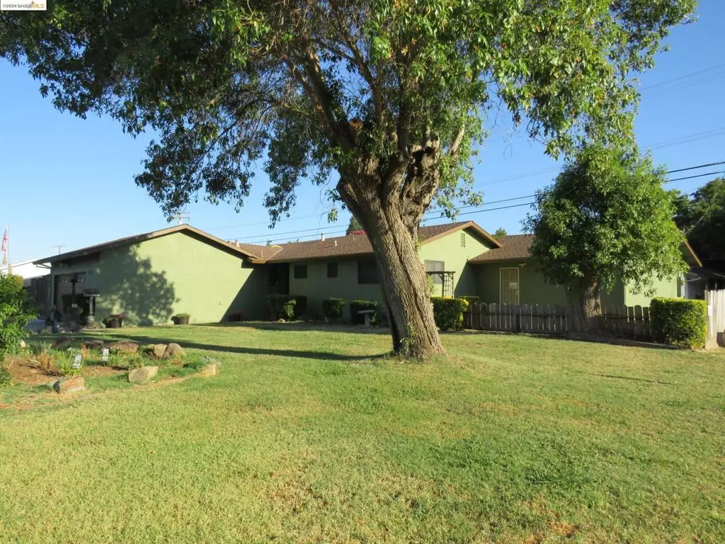 Modesto, CA 95355,1713 Couchman Ln