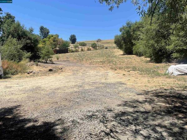 Danville, CA 94526,3652 Old Blackhawk Rd