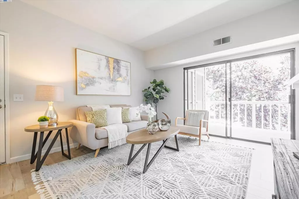 Fremont, CA 94536,3501 Birchwood Ter #212