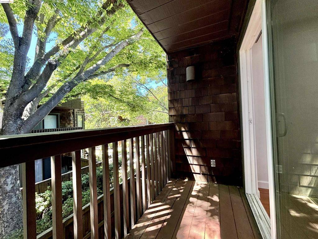 Walnut Creek, CA 94597,1237 Honey Trl #1237
