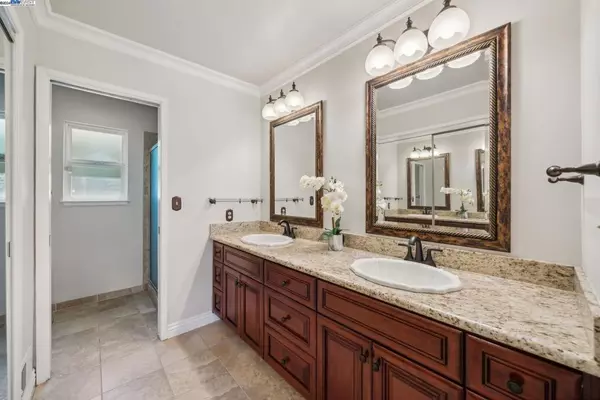 Pleasanton, CA 94566,6491 Arlington Dr