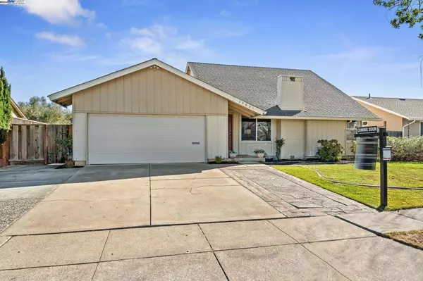 Newark, CA 94560,37821 Starflower St