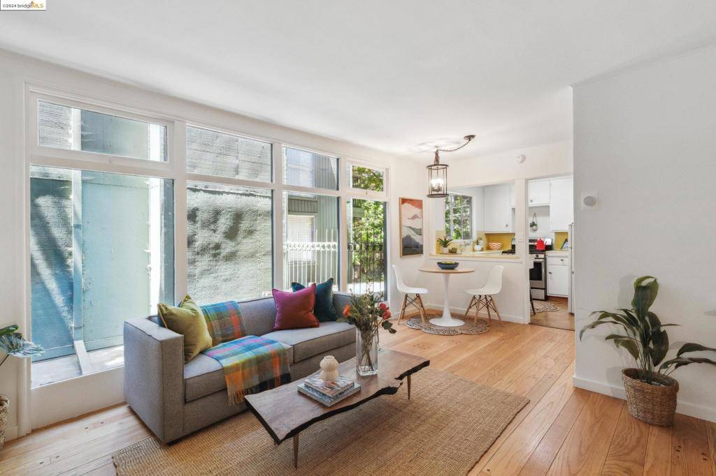 Berkeley, CA 94709,2704 Le Conte #1