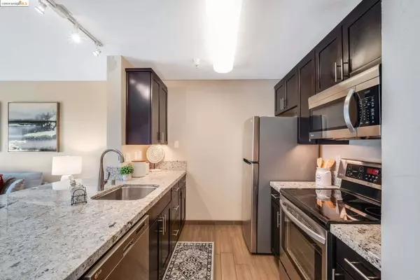 Emeryville, CA 94608,6400 Christie Ave #3309