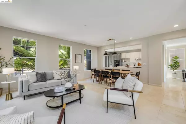 Oakland, CA 94605,8293 Skyline Cir