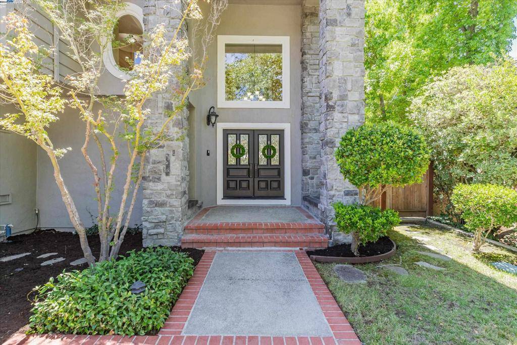 Danville, CA 94526,772 Tunbridge Rd