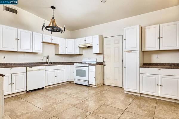 Rancho Cordova, CA 95670,2613 Moretto Ct