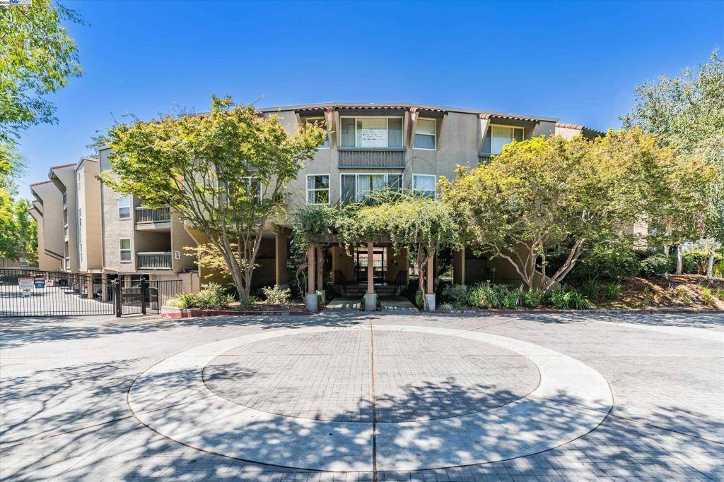 1085 Murrieta Blvd #301, Livermore, CA 94550