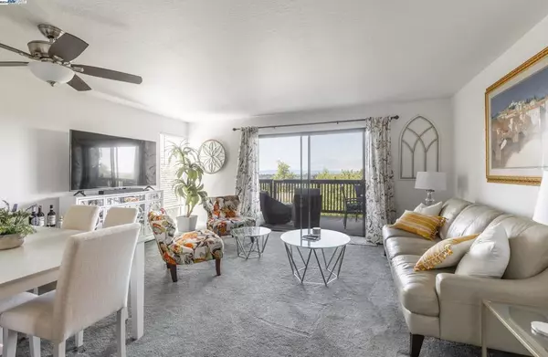 San Leandro, CA 94578,16431 Saratoga St #206W