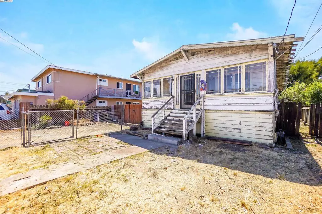 Hayward, CA 94544,25753 Whitman St