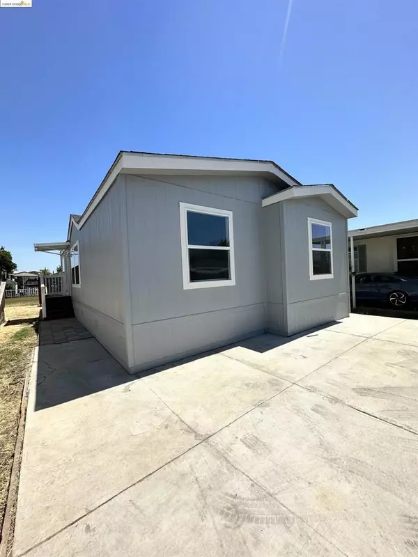 Pittsburg, CA 94565,172 Maureen Circle