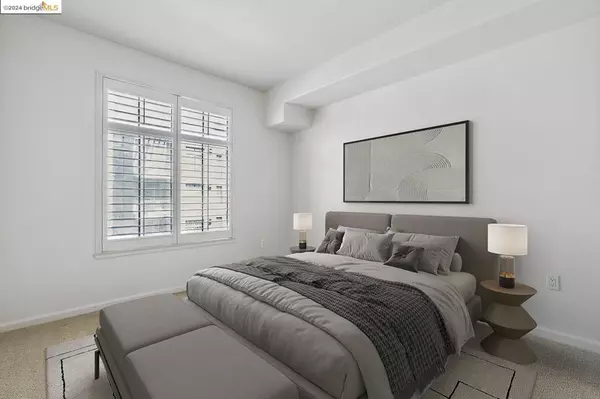 Oakland, CA 94607,989 Franklin Street #522