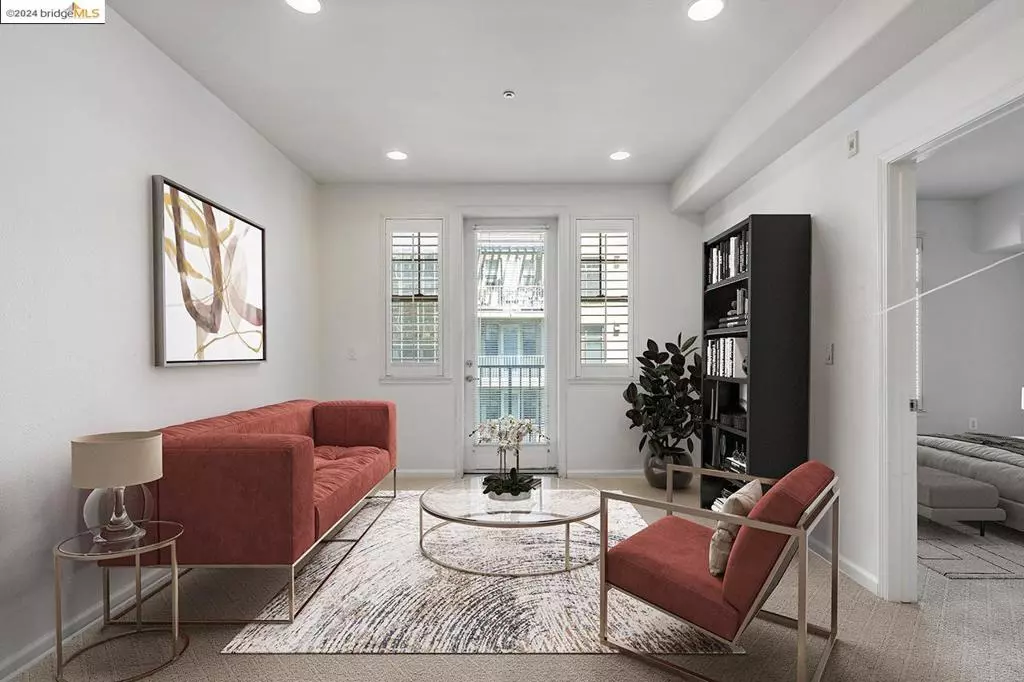 Oakland, CA 94607,989 Franklin Street #522