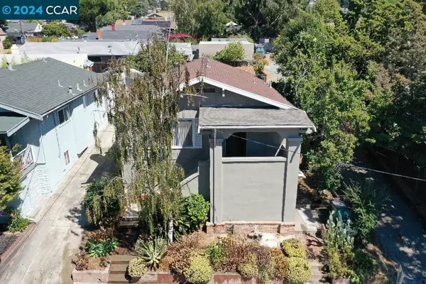 2712 Madeline St, Oakland, CA 94602