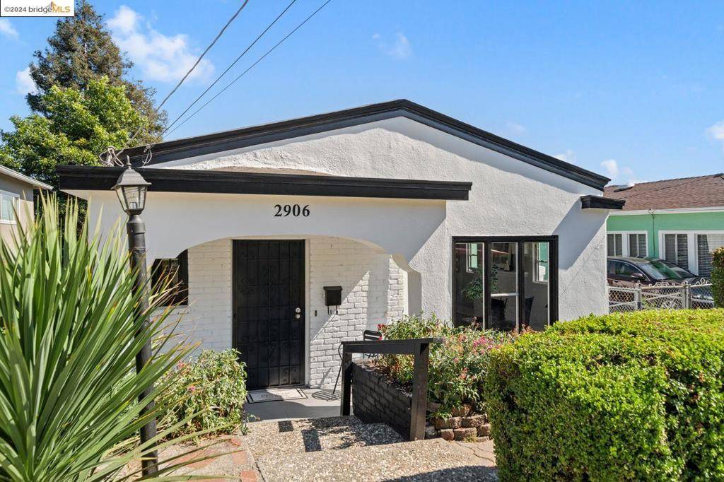 2906 Monticello Ave, Oakland, CA 94619